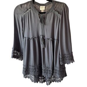 Knox Rose Gray Embellished Blouse with Tie Front Sz XS Boho Western 3/4 Sleeve